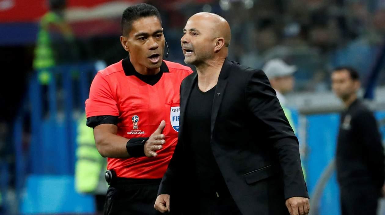 Jorge Sampaoli salido de sus casillas en el partido de Argentina ante Croacia.. 
