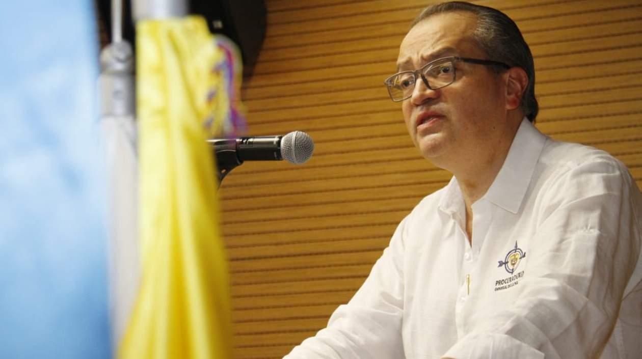 Fernando Carrillo Florez, procurador.