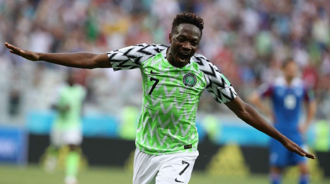 Ahmed Musa celebra uno de sus goles ante Islandia. 