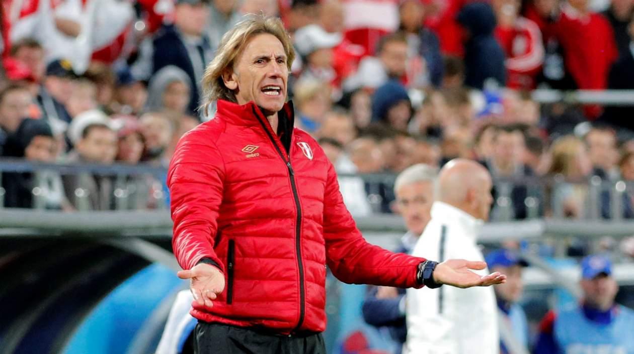 Ricardo Gareca, técnico de Perú. 