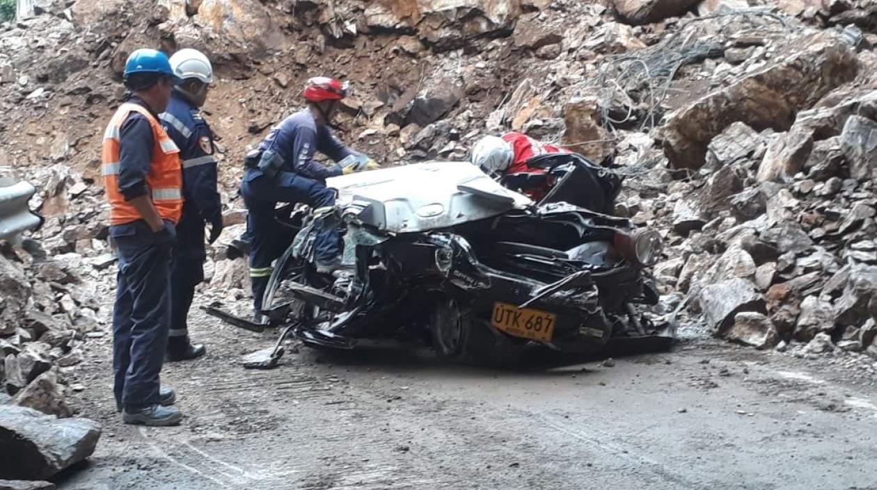 Un famlia murió en el derrumbe.