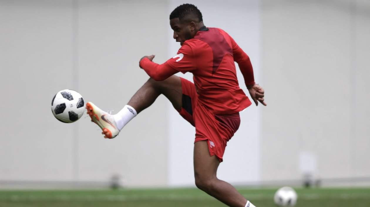 Jefferson Farfán, delantero peruano. 