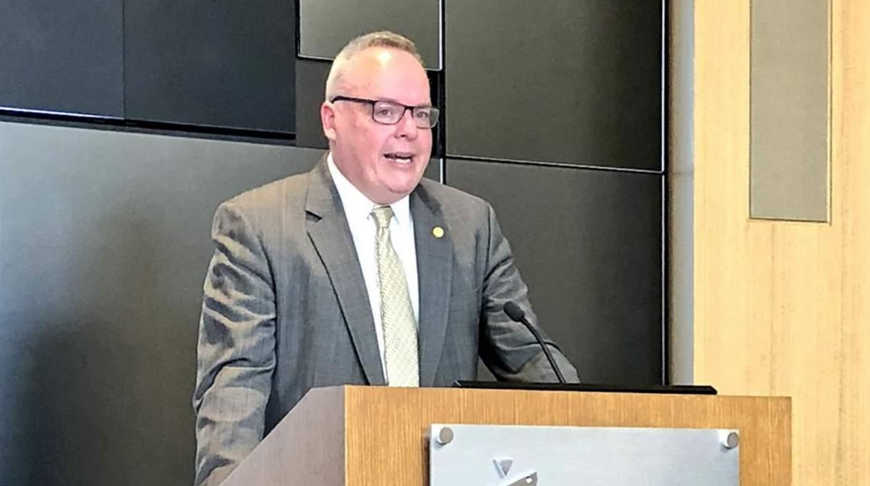 El subdirector de la Oficina de Política Nacional para el Control de Drogas de la Casa Blanca, Jim Carroll