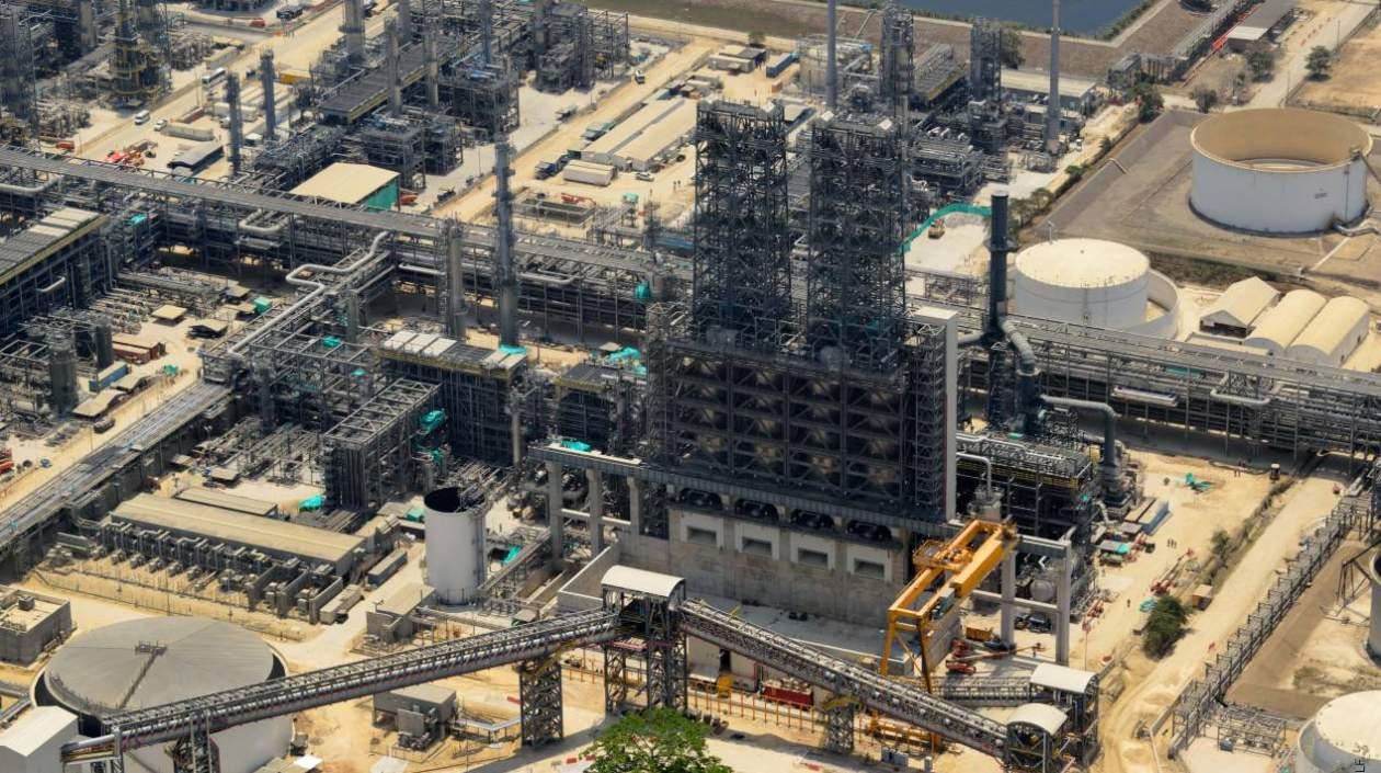 Imágenes de la Refinería de Cartagena.