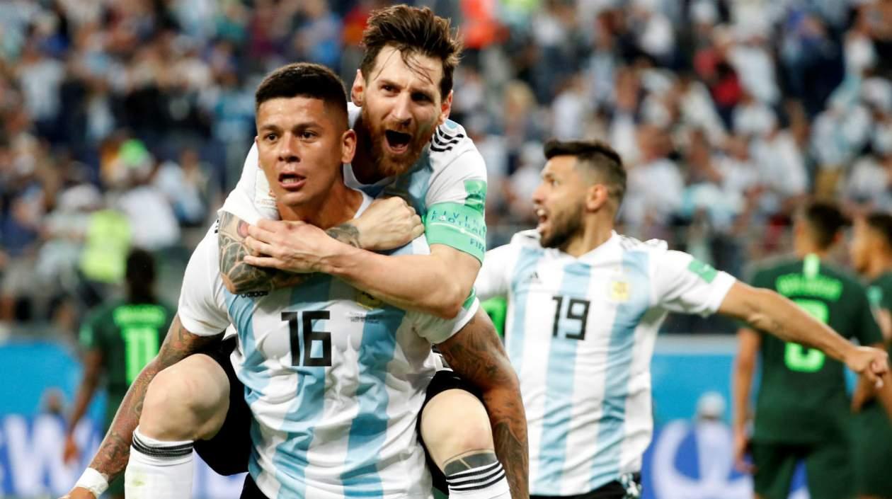 Marcos Rojo celebra el gol de la clasificación. 