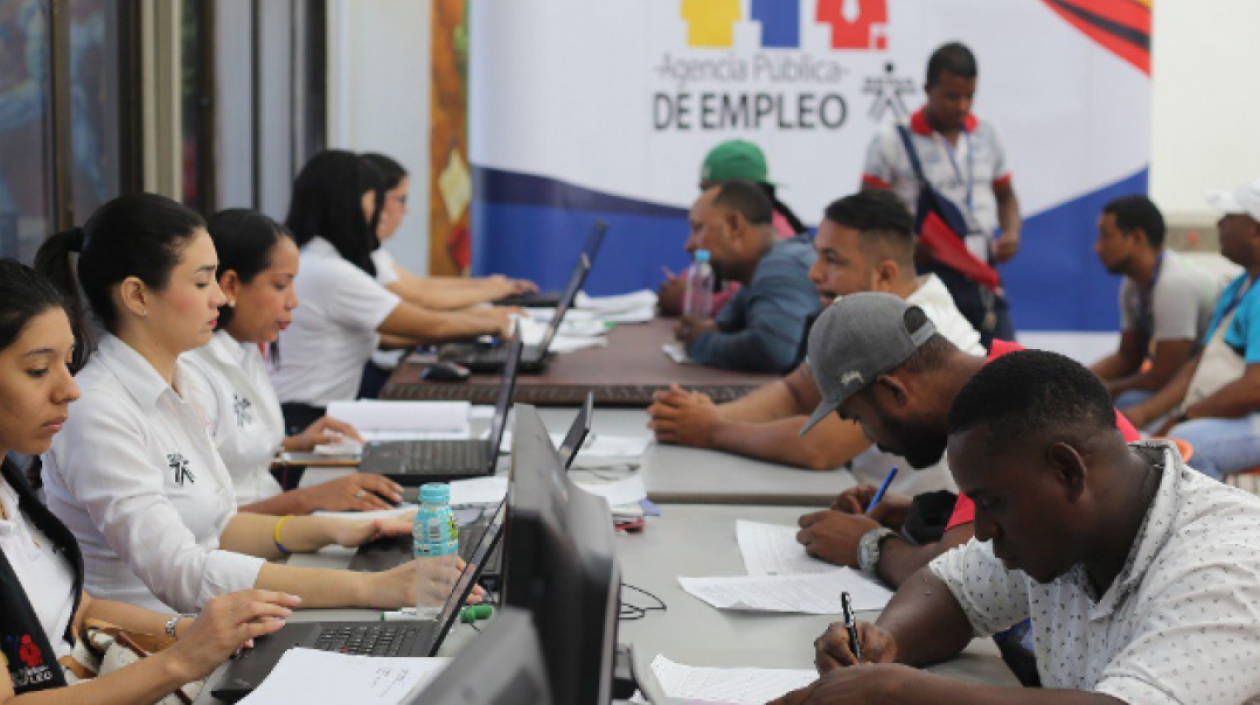 En este trimestre 188 mil personas más estaban ocupadas.