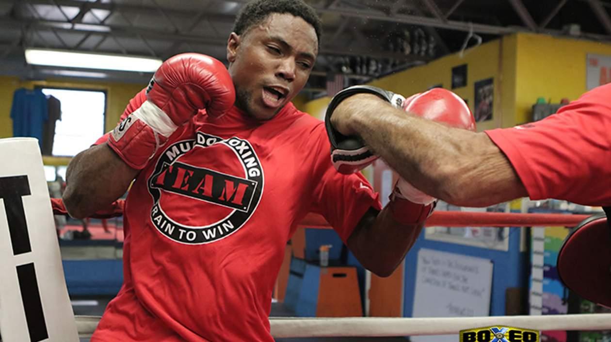 El boxeador colombiano Roamer Alexis Angulo