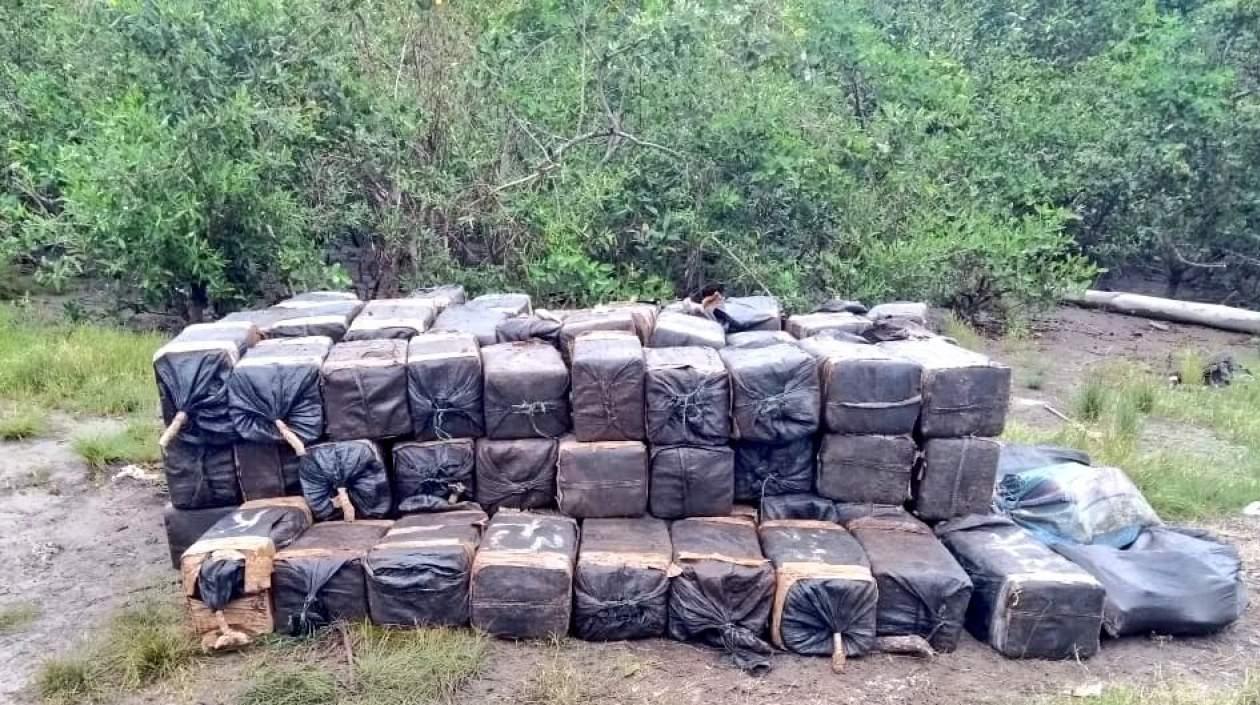 Una denuncia alertó a las autoridades sobre el embarque de coca.