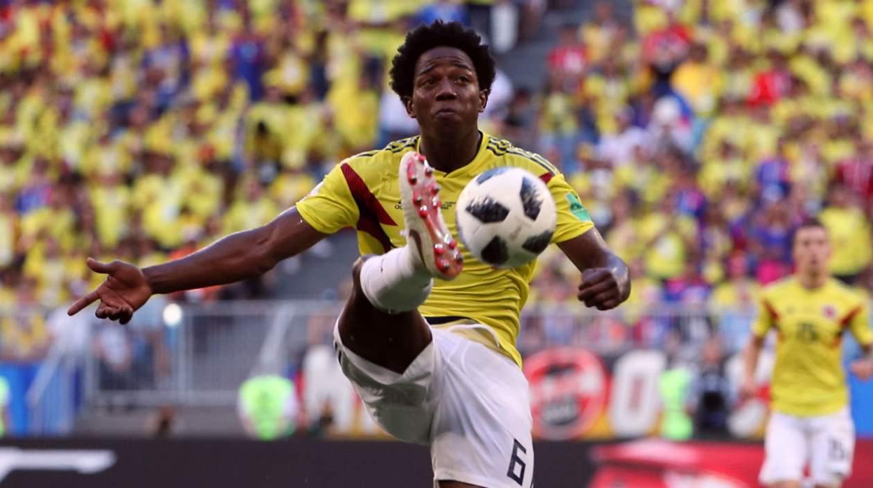 Carlos Sánchez, volante colombiano. 