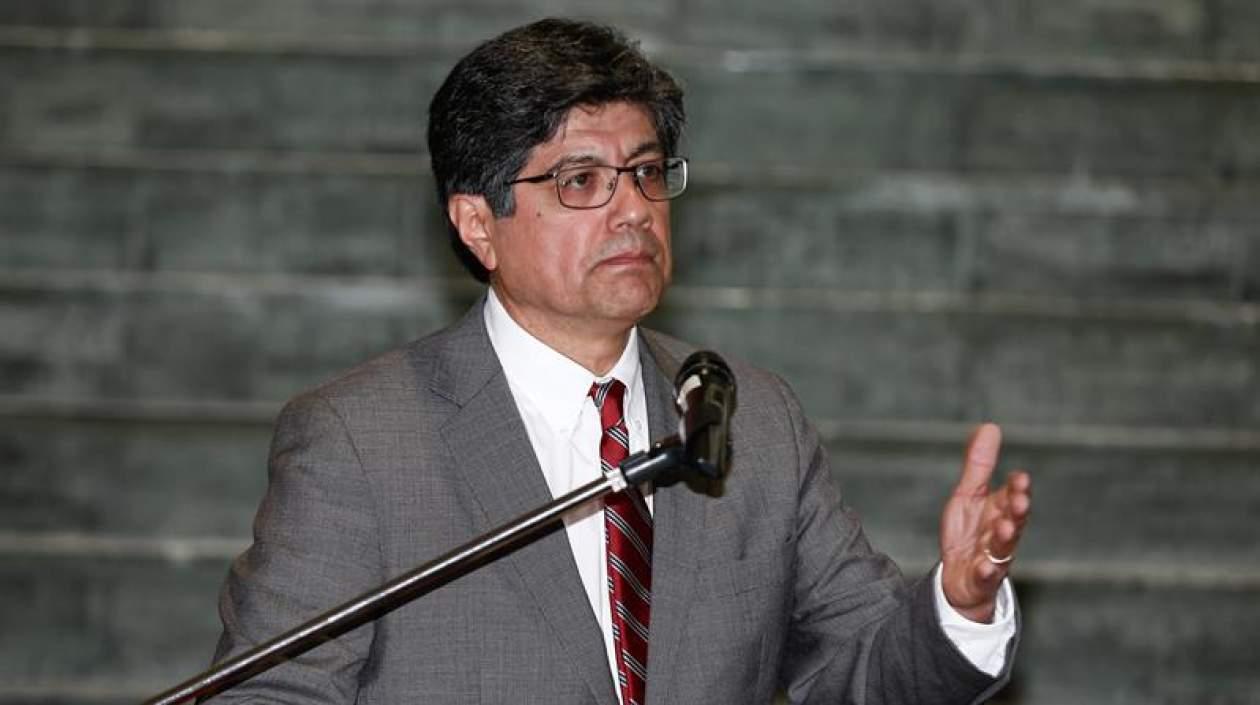 En la imagen, el canciller ecuatoriano, José Valencia