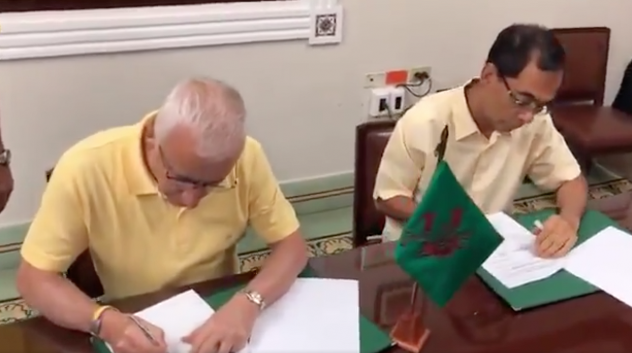 El presidente del Comité Olímpico Colombiano (COC) Baltazar Medina y el rector de la Universidad Simón Bolívar, José Consuegra Bolívar.