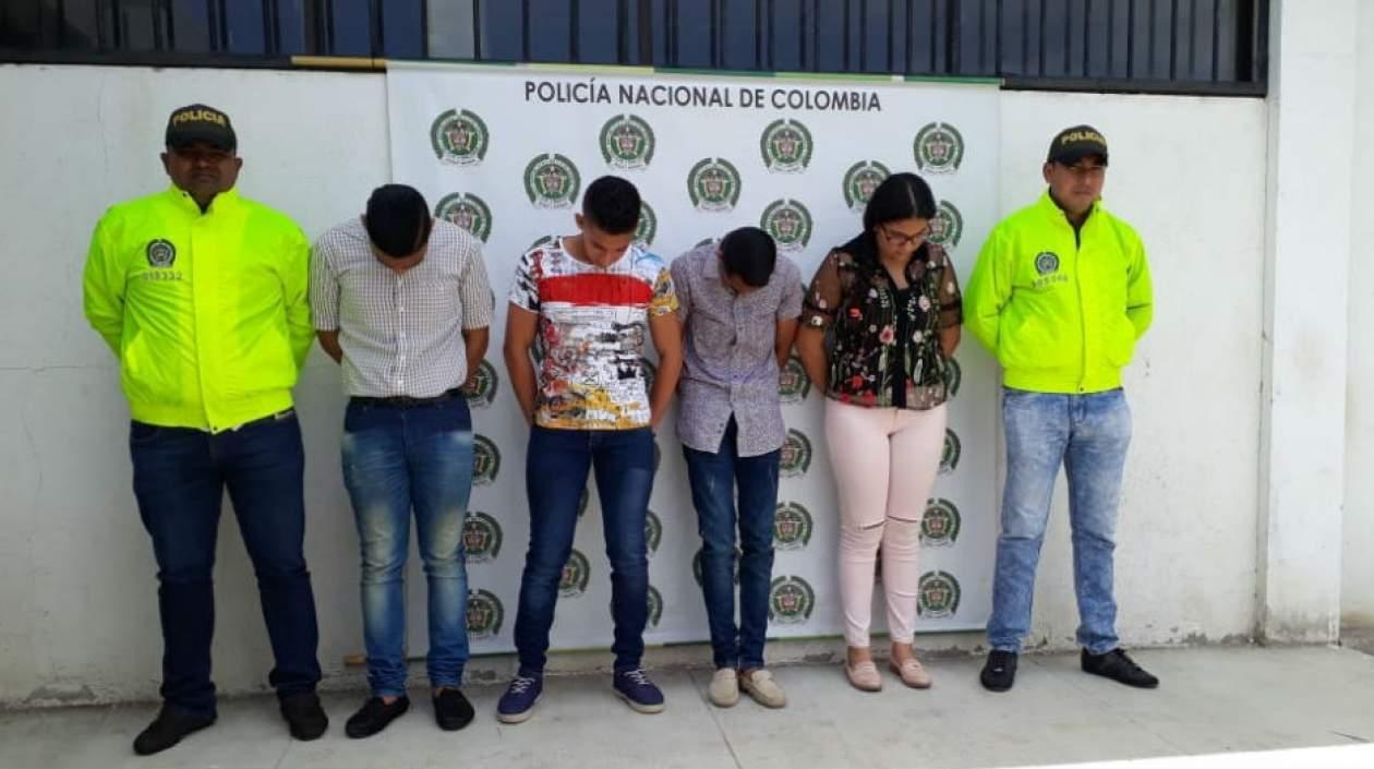 Los cuatro estudiantes mayores de edad capturados por la Policía.