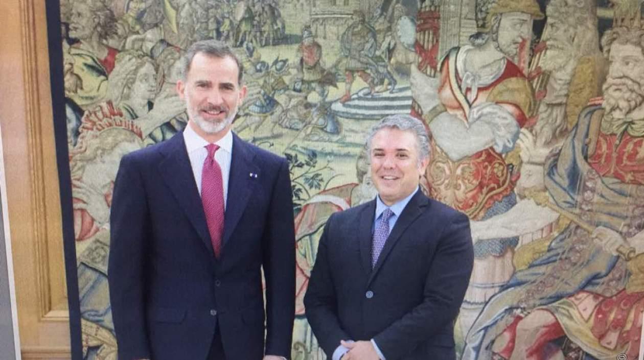 El Rey de España Felipe VI recibe al electo presidente de Colombia Iván Duque.