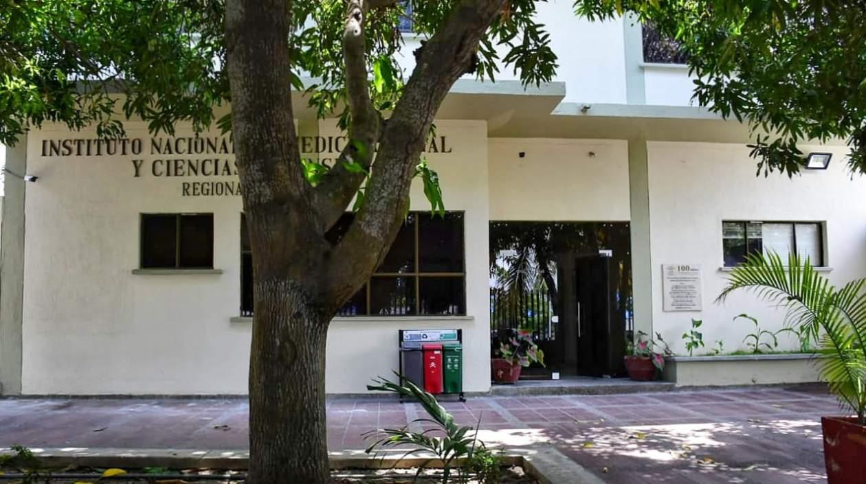 Fachada de Medicina Legal.