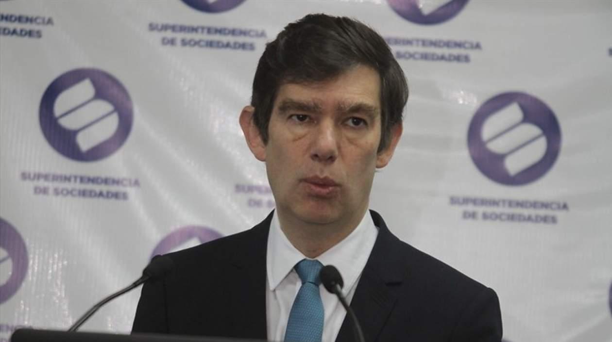 Francisco Reyes, superintendente de Sociedades.
