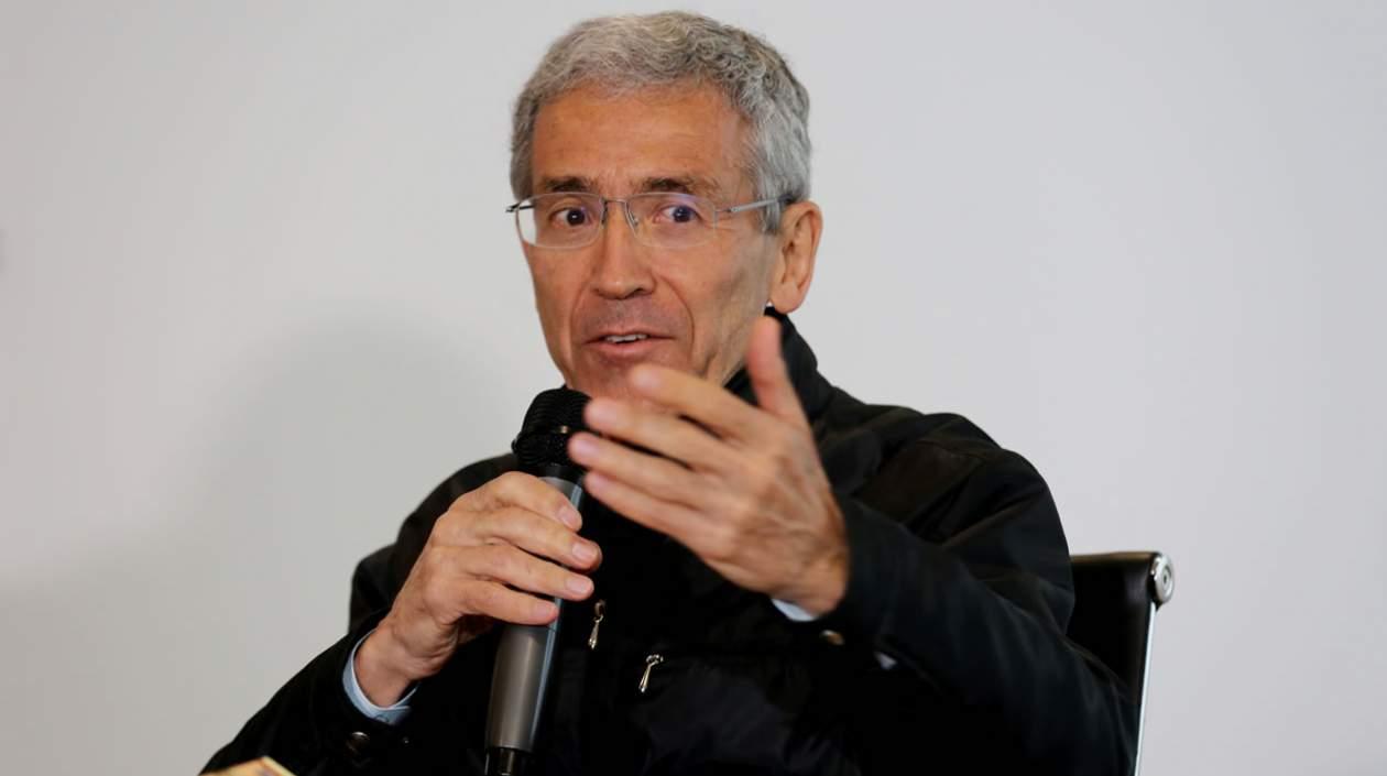 El padre Francisco de Roux, presidente de la Comisión para el Esclarecimiento de la Verdad, la Convivencia y la No Repetición.