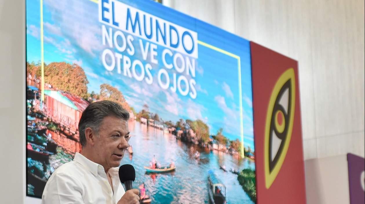 Santos estuvo en Bucaramanga inaugurando el Gran Salón del Centro de Convenciones Neomundo.