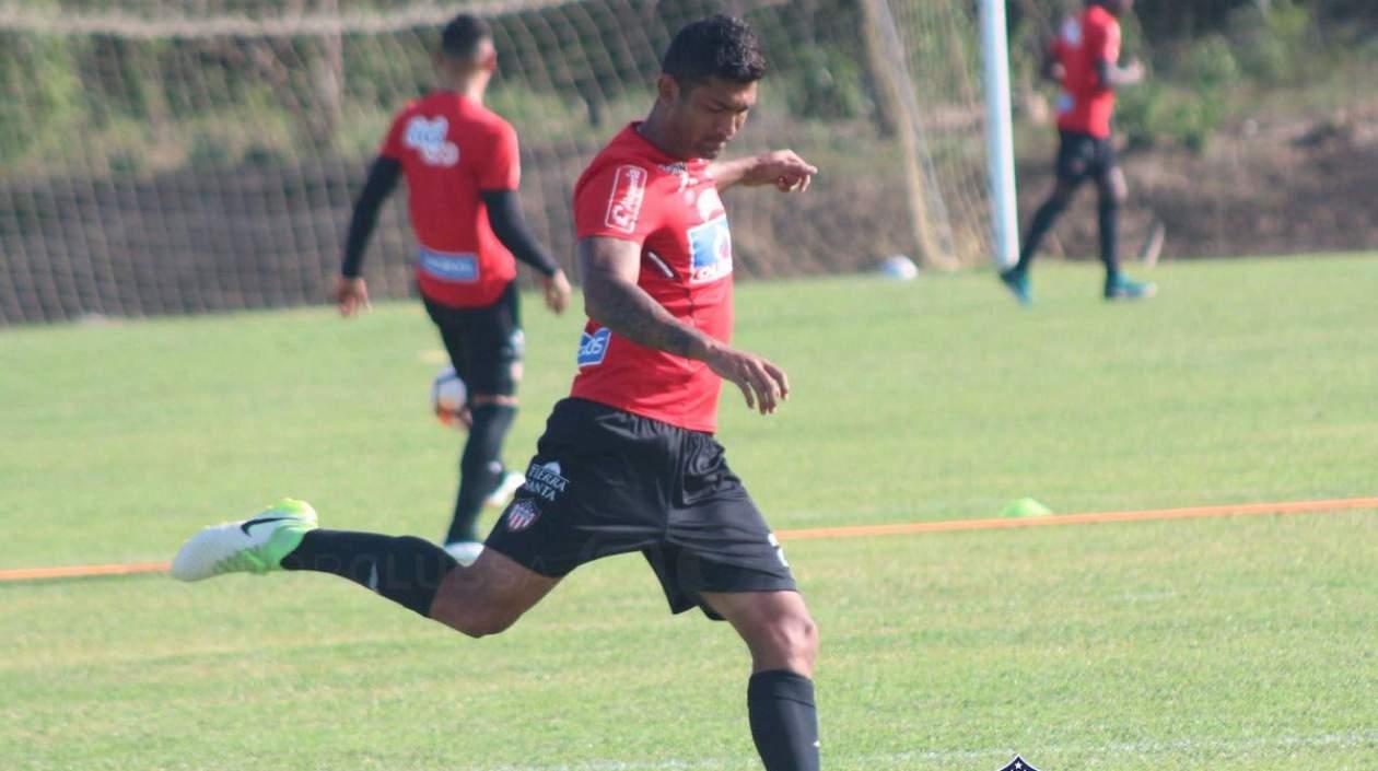 El defensa cucuteño Éder Castañeda.