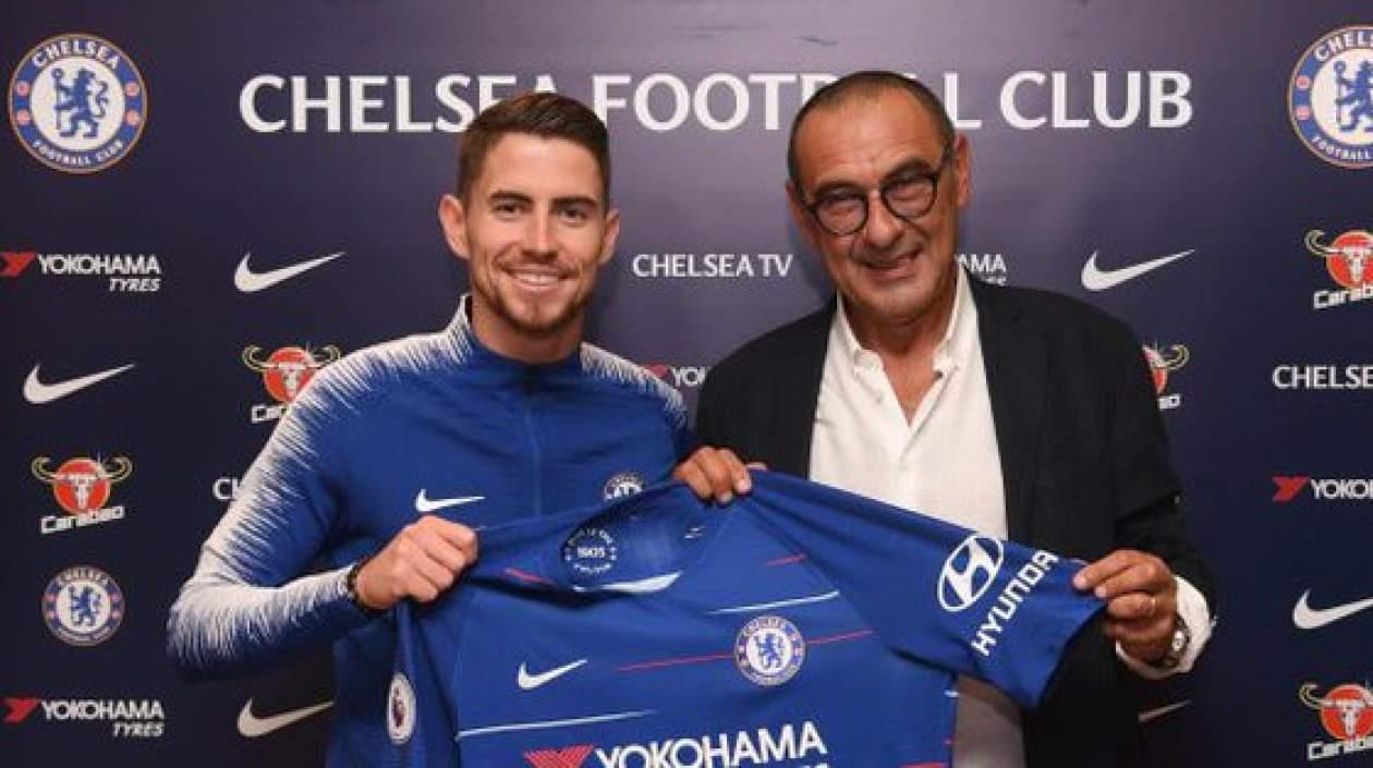 El volante brasileño Jorginho y el técnico italiano Maurizio Sarri.