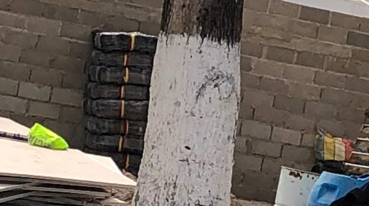 La droga estaba oculta en materiales de construcción.