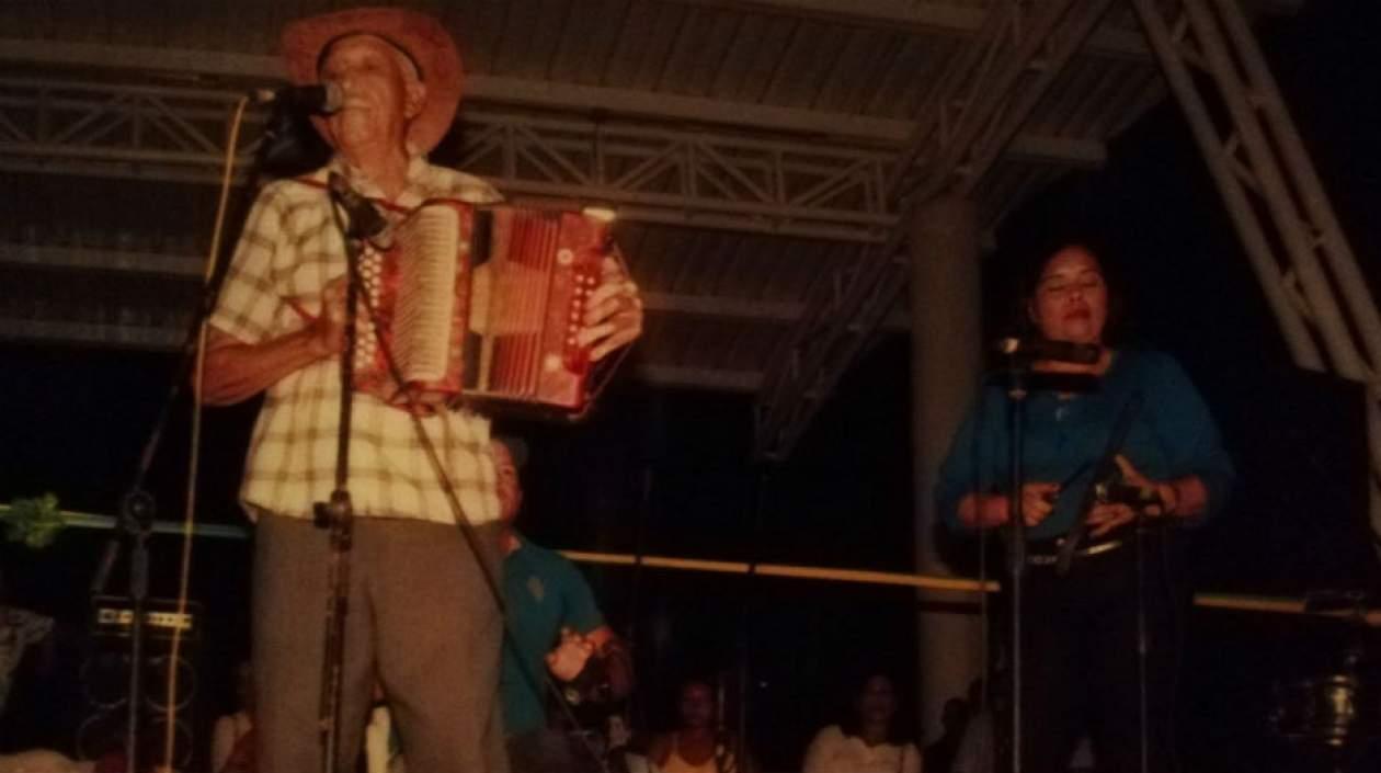 A los 82 años, el juglar Carmelo Garizao falleció durante el homenaje que le hicieron en vida.