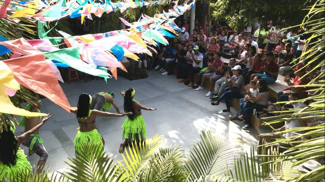 Muestras de la fiesta en la Casa del Carnaval.