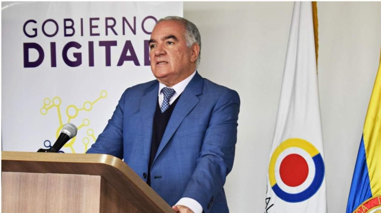 El Contralor General, Edgardo Maya Villazón.