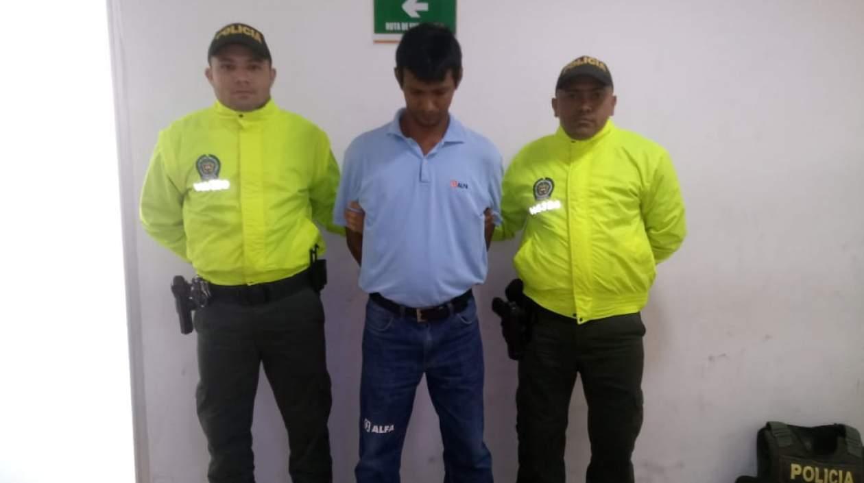 Darwin Enrique Gómez De la Hoz, capturado por abuso.