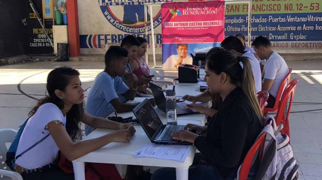 Venezolanos podrán acceder a beneficios institucionales.