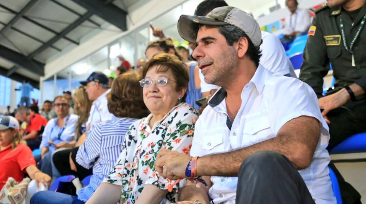 El Alcalde Alejandro Char en el estadio de atletismo Rafael Cotes. 