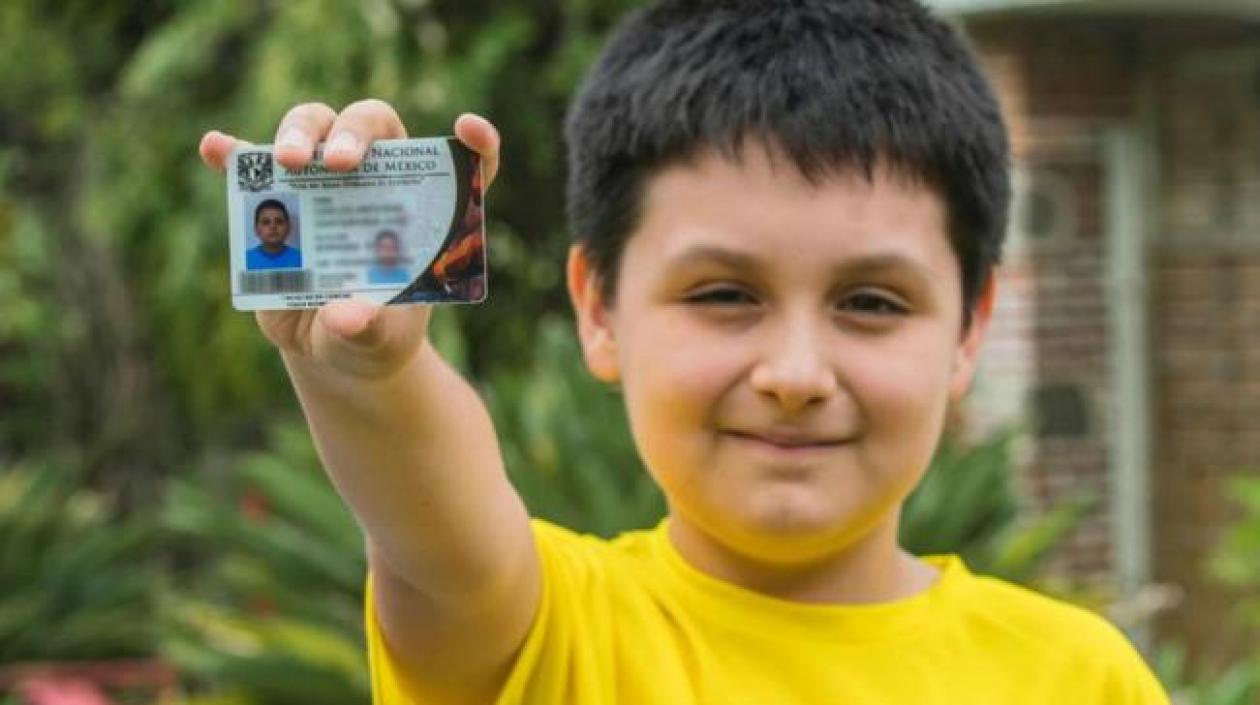 Carlos Antonio Santamaría Díaz, de 12 años, cursará Física Biomédica en la UNAM. 