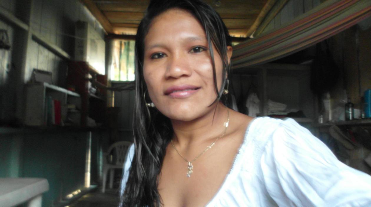 Elizabeth Montaña, docente destituida.