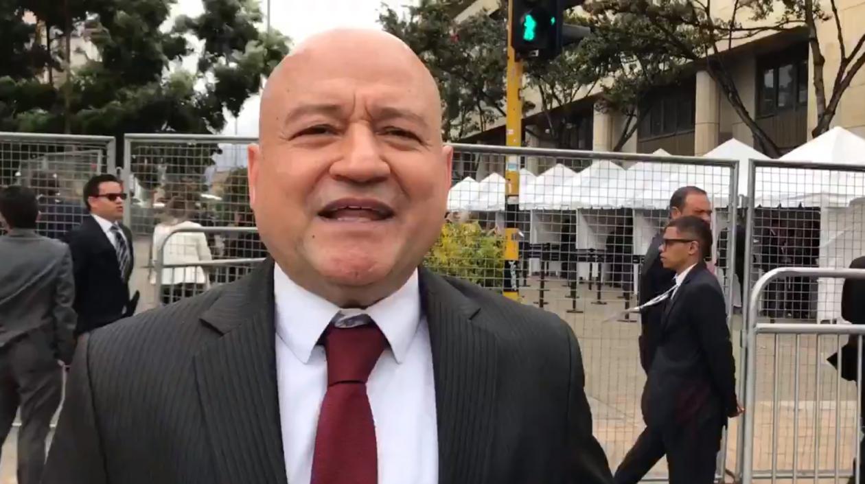 El senador del partido político FARC Carlos Antonio Lozada