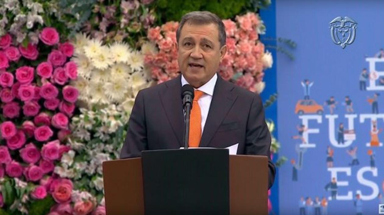 Ernesto Macías, presidente del Senado.