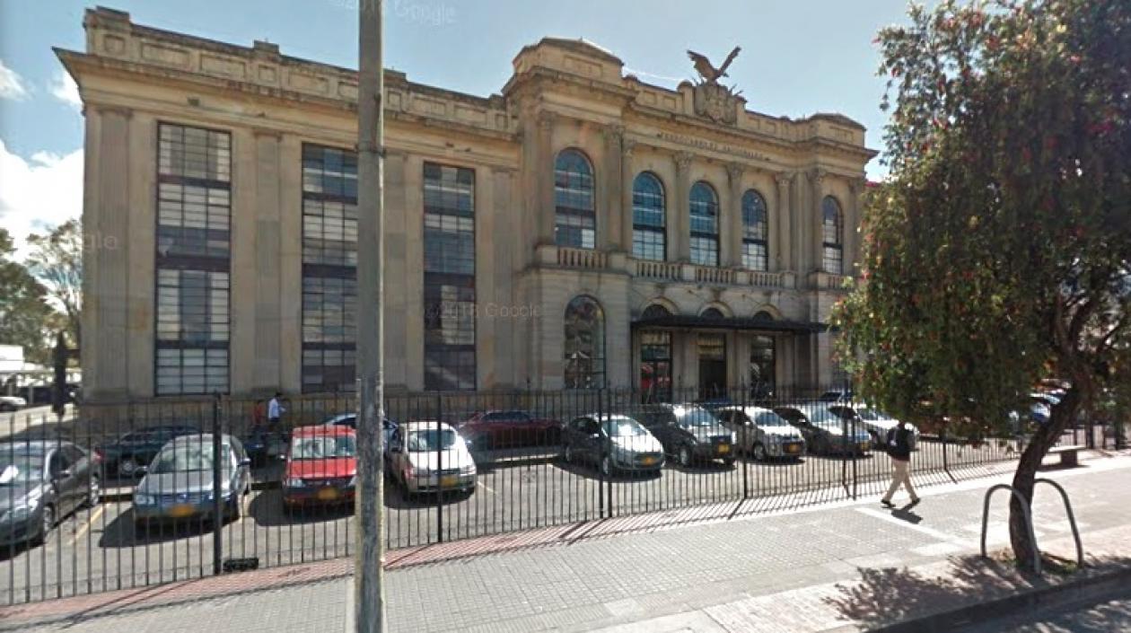 Sede del Fondo de Pasivo Social de Ferrocarriles Nacionales de Colombia.