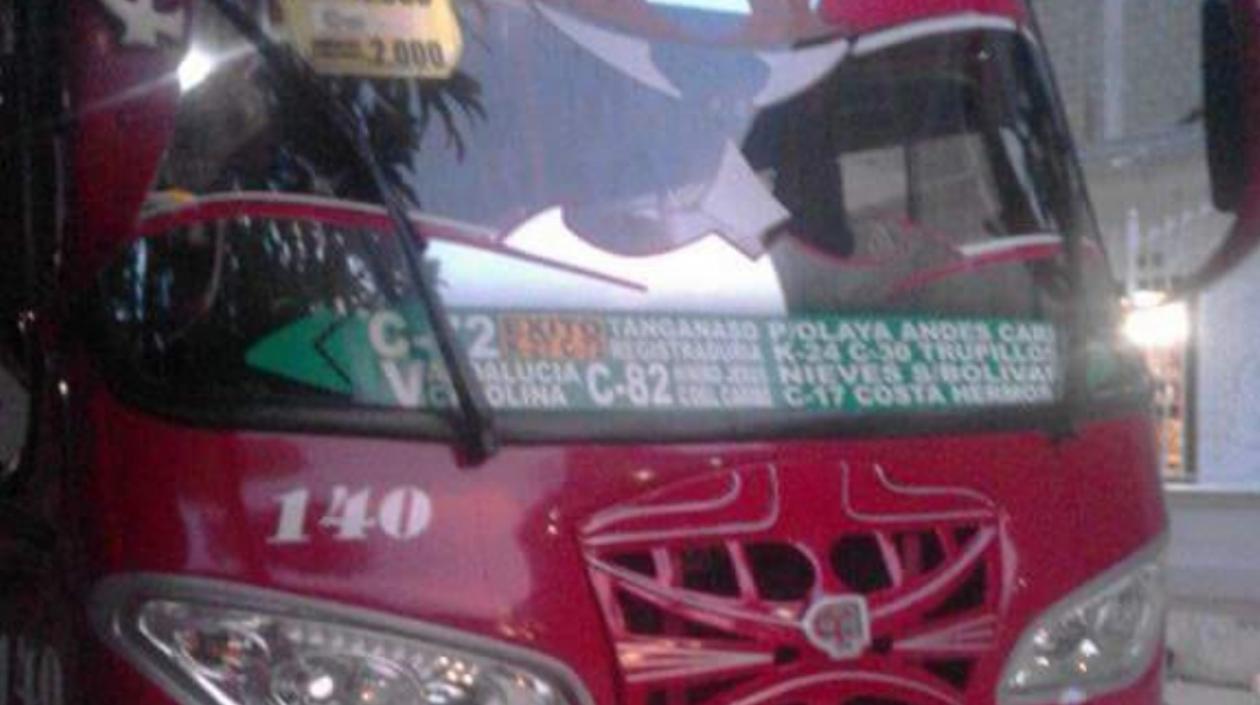 Bus en que se produjo el atraco.