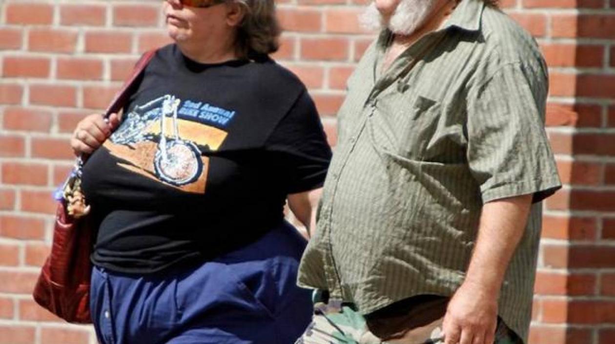 Es necesaria una alimentación equilibrada y realizar actividad física, cuando menos 30 minutos al día.