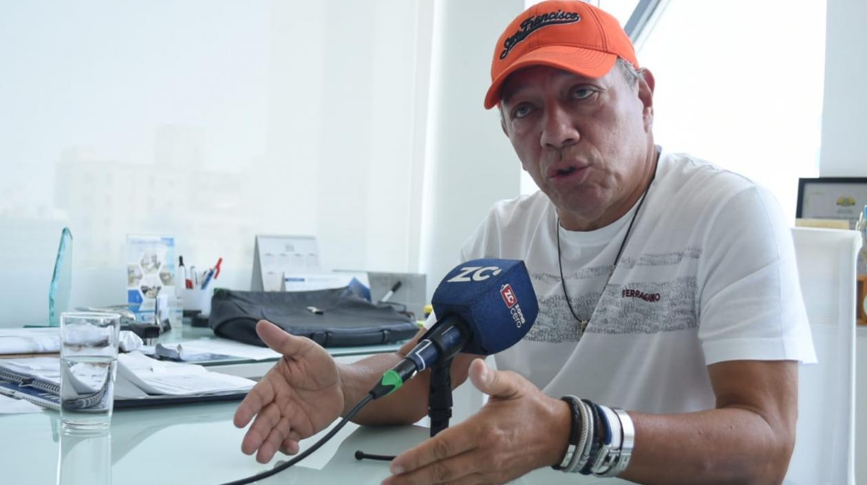 El Gerente General de la clínica, Carlos Osorio Chacón. 