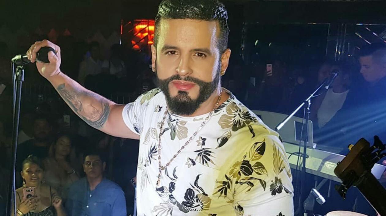 Nelson Velásquez, cantante.