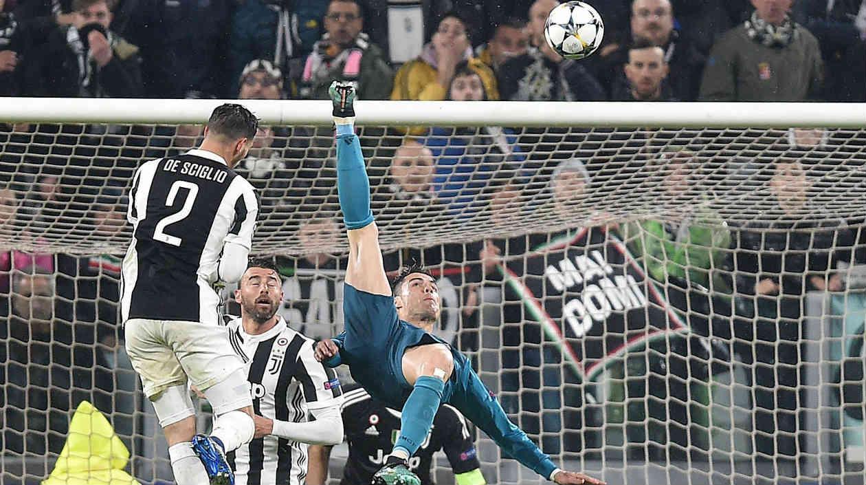 Cristiano Ronaldo marca de chilena a la Juventus. 