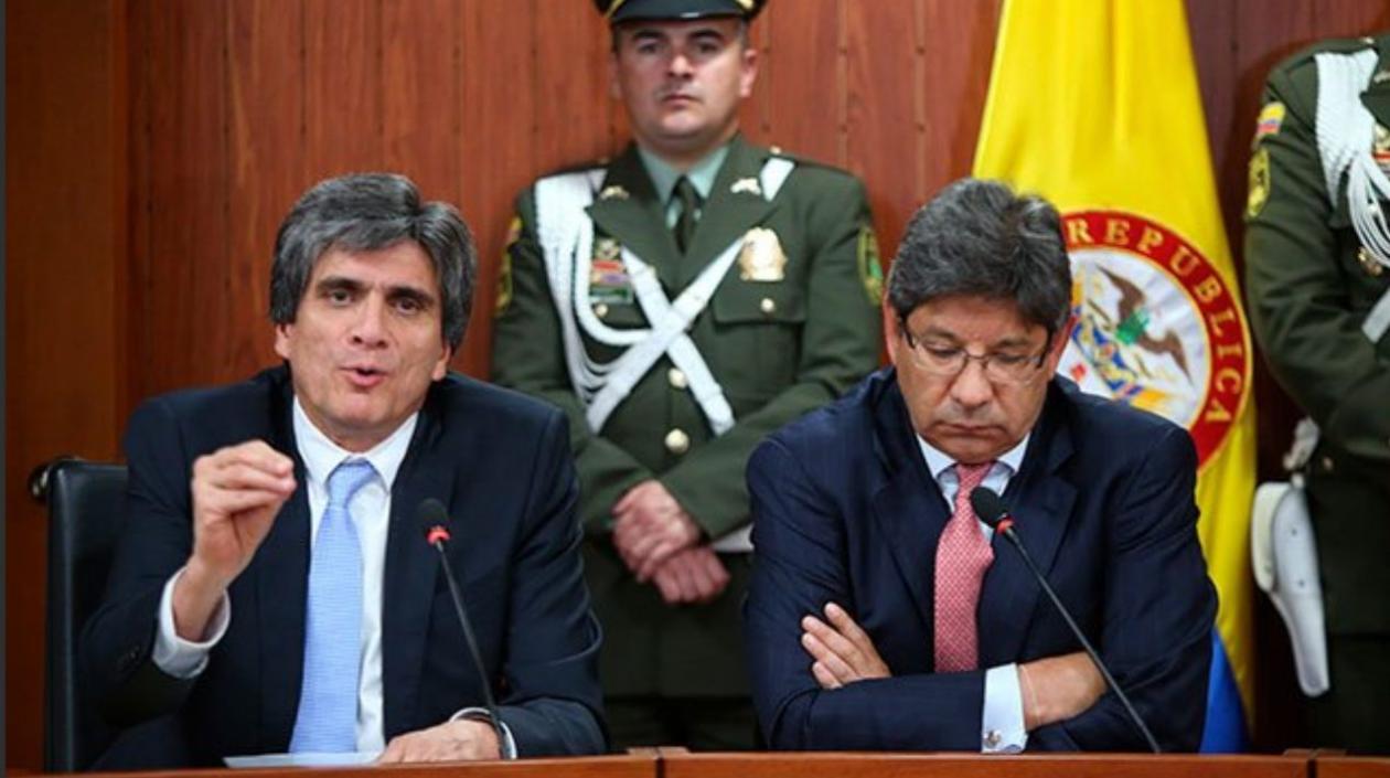 Los magistrados de la Corte durante la rueda de prensa.