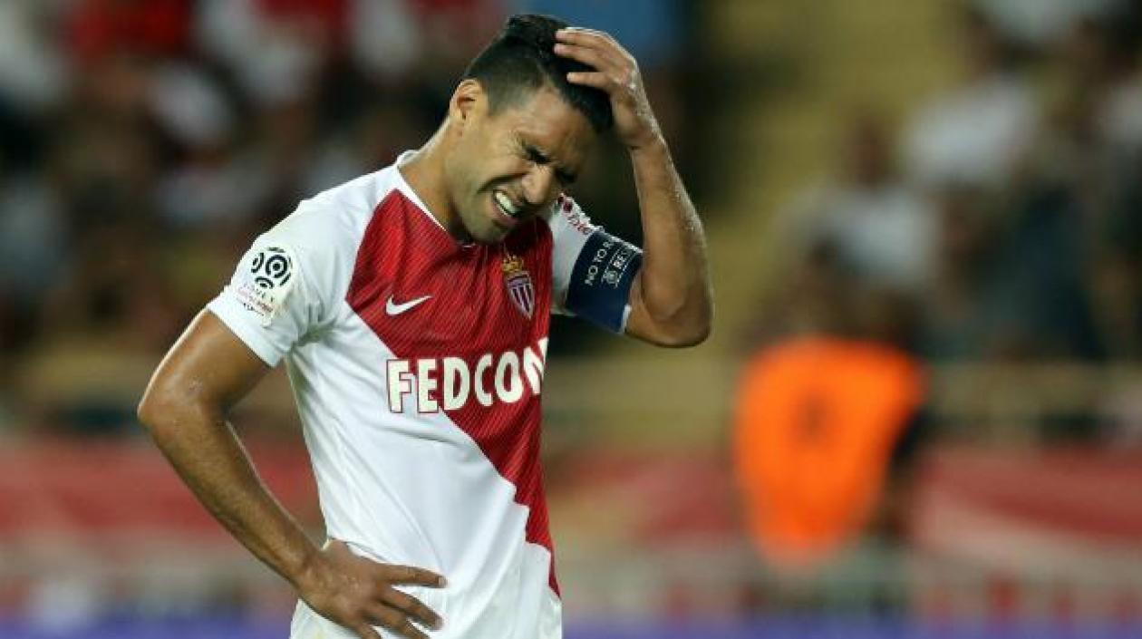 Falcao se lamentó de su penal fallado. 