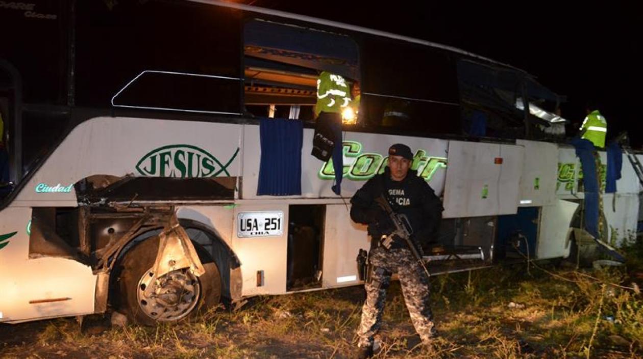Bus accidentado en Ecuador. 