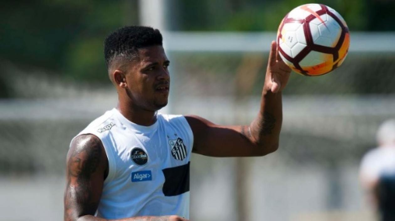 El atacante brasileño del Santos, Diogo Vitor.