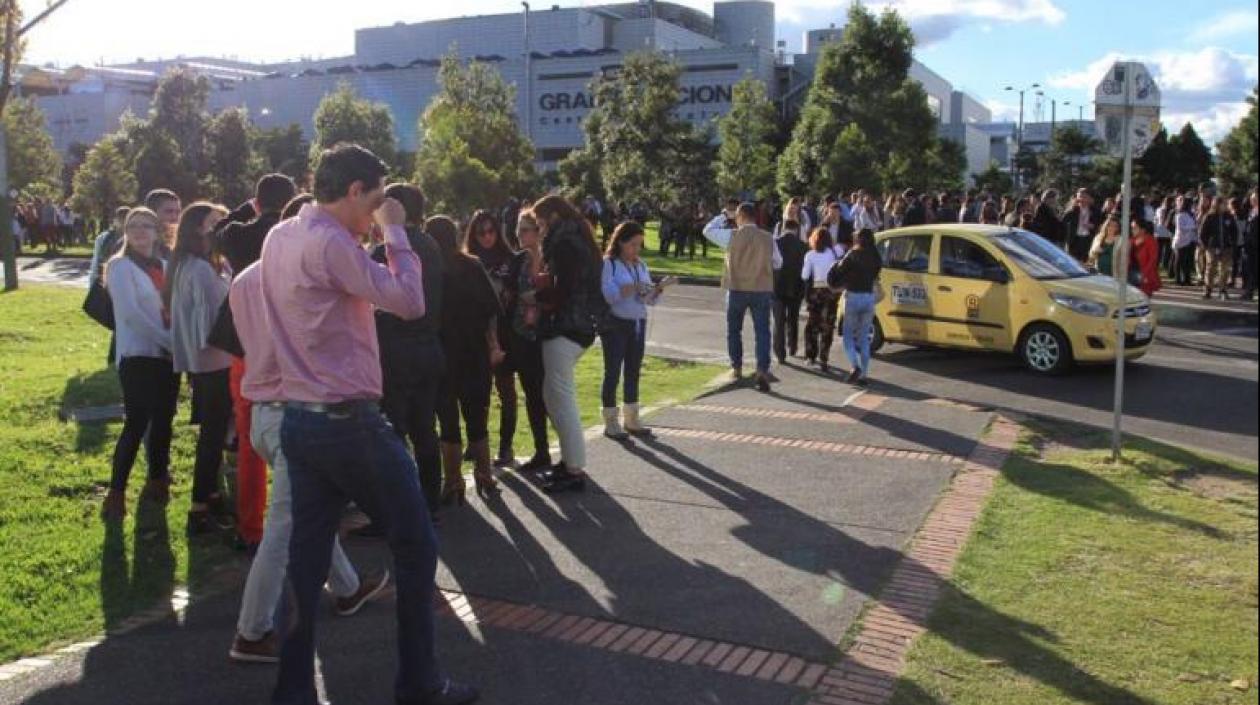 Evacuaciones en Bogotá por fuerte Temblor en Venezuela