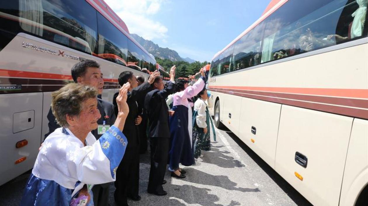 La mayoría de los varios centenares de surcoreanos que asisten a los encuentros de esta semana son septuagenarios y octogenarios.