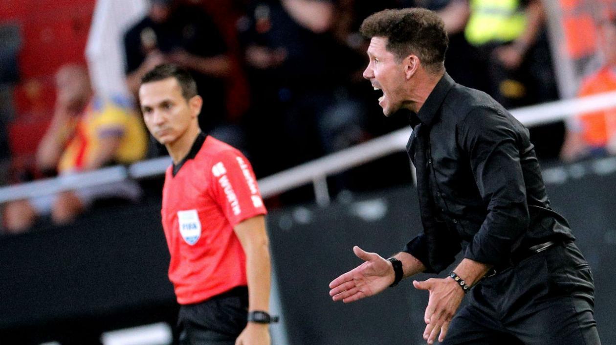 Diego 'Cholo' Simeone, técnico de Argentina. 