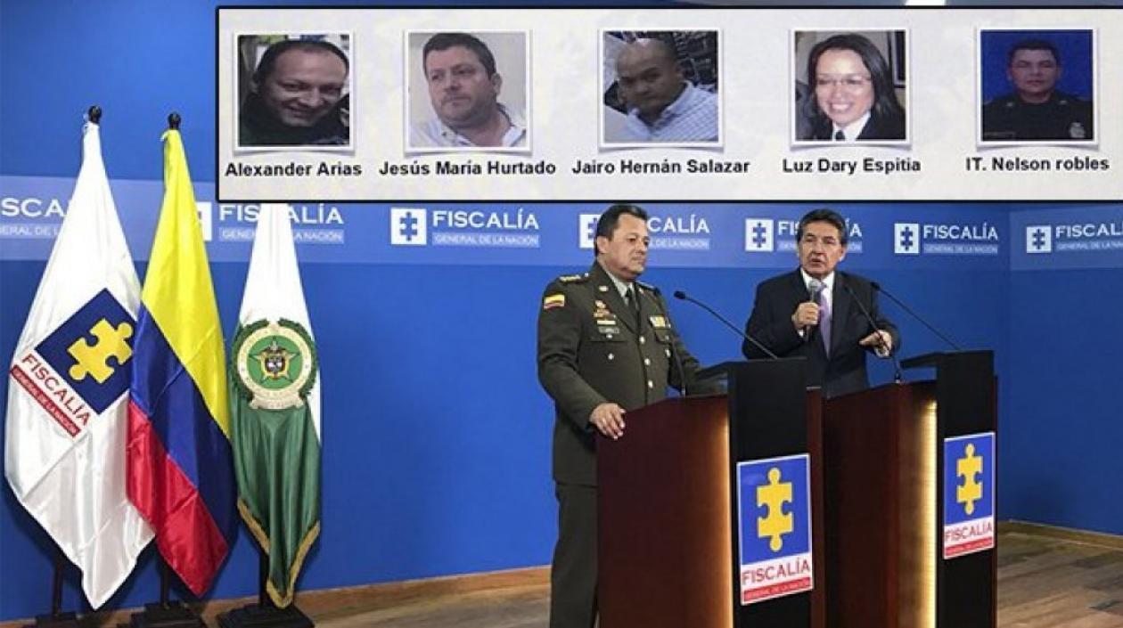 El fiscal Néstor Martínez y el director de la Policía, general Jorge Hernán Nieto, el día en que fueron capturados los implicados en el caso del 'narcojet'.