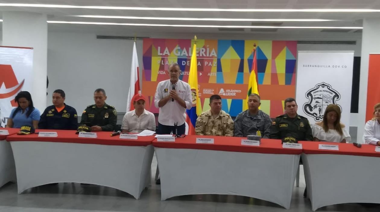 Autoridades en el inicio de la Consulta Anticorrupción en el Atlántico.