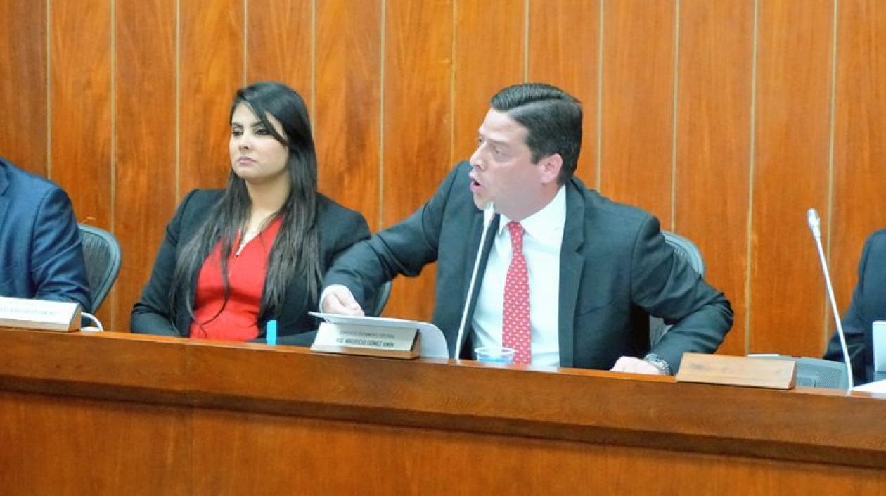 Senador Mauricio Gómez será el vocero del Partido Liberal.